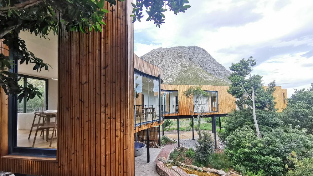 Lunawood Thermowood project: Kloof House, Betty’s Bay