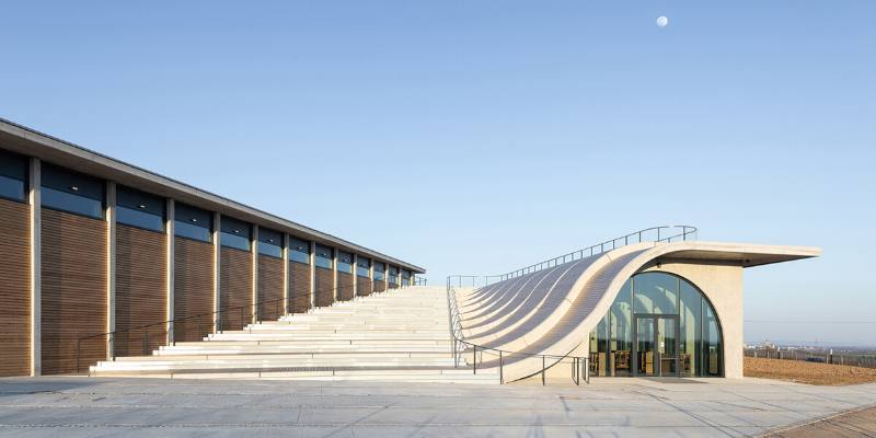 Lunawood ThermoWood cladding – Lahofer Winery